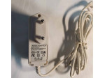 Tablet Adaptörü 5 Volt 3 Amper Beyaz 2.5mm Uç WQ0530-UBP-A806-053000 (Kullanılmış)